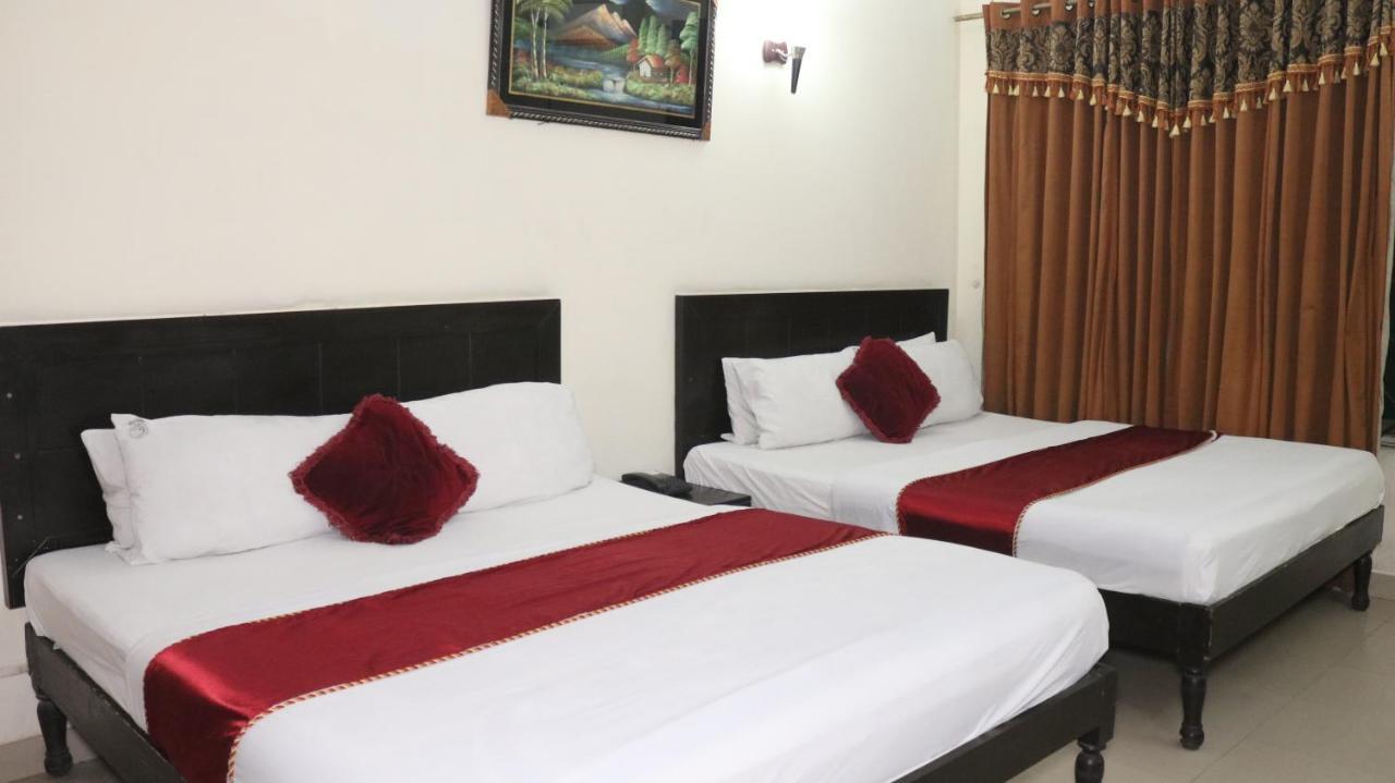 Hotel Tourist Inn Лахор Экстерьер фото