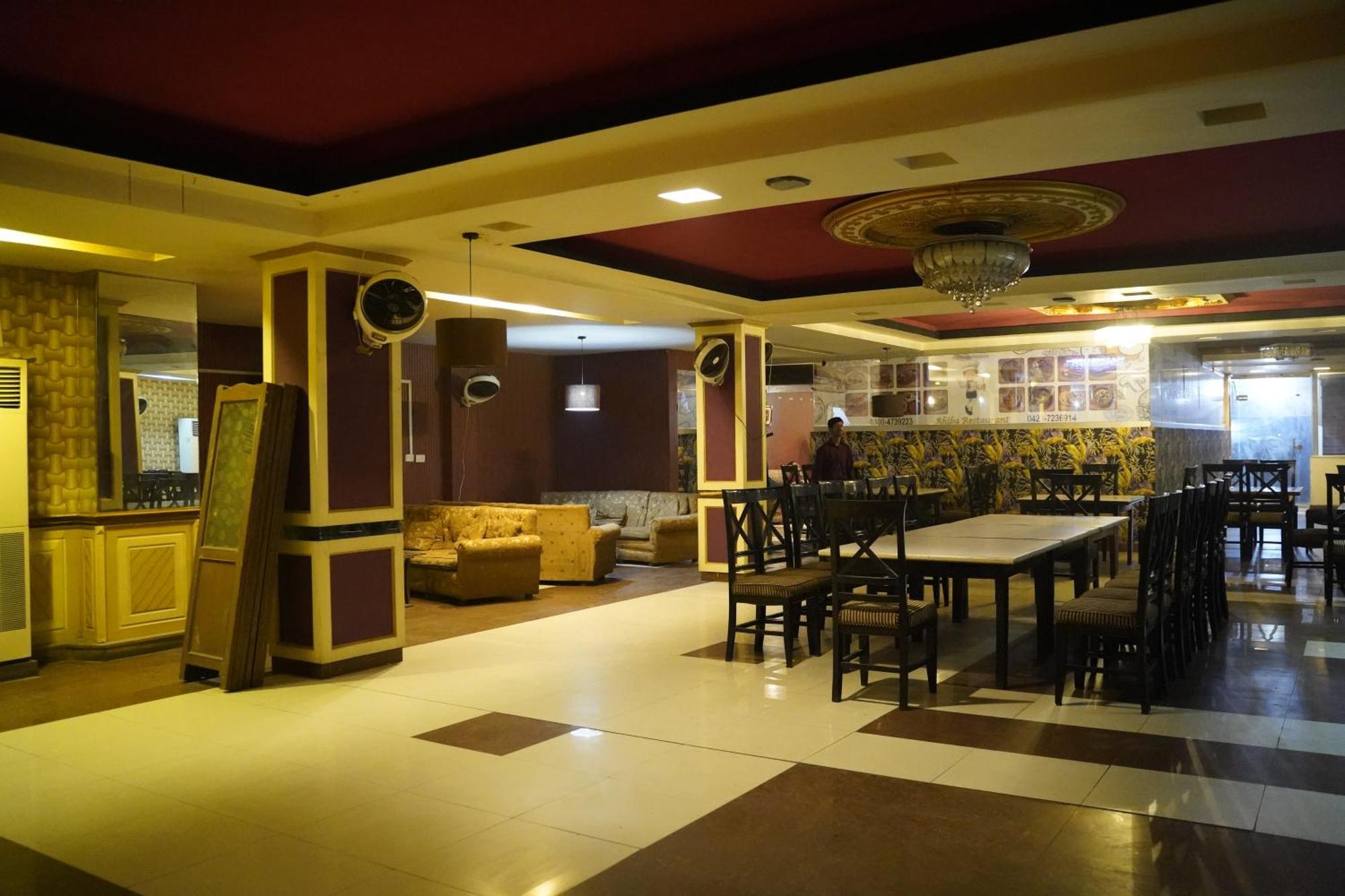 Hotel Tourist Inn Лахор Экстерьер фото