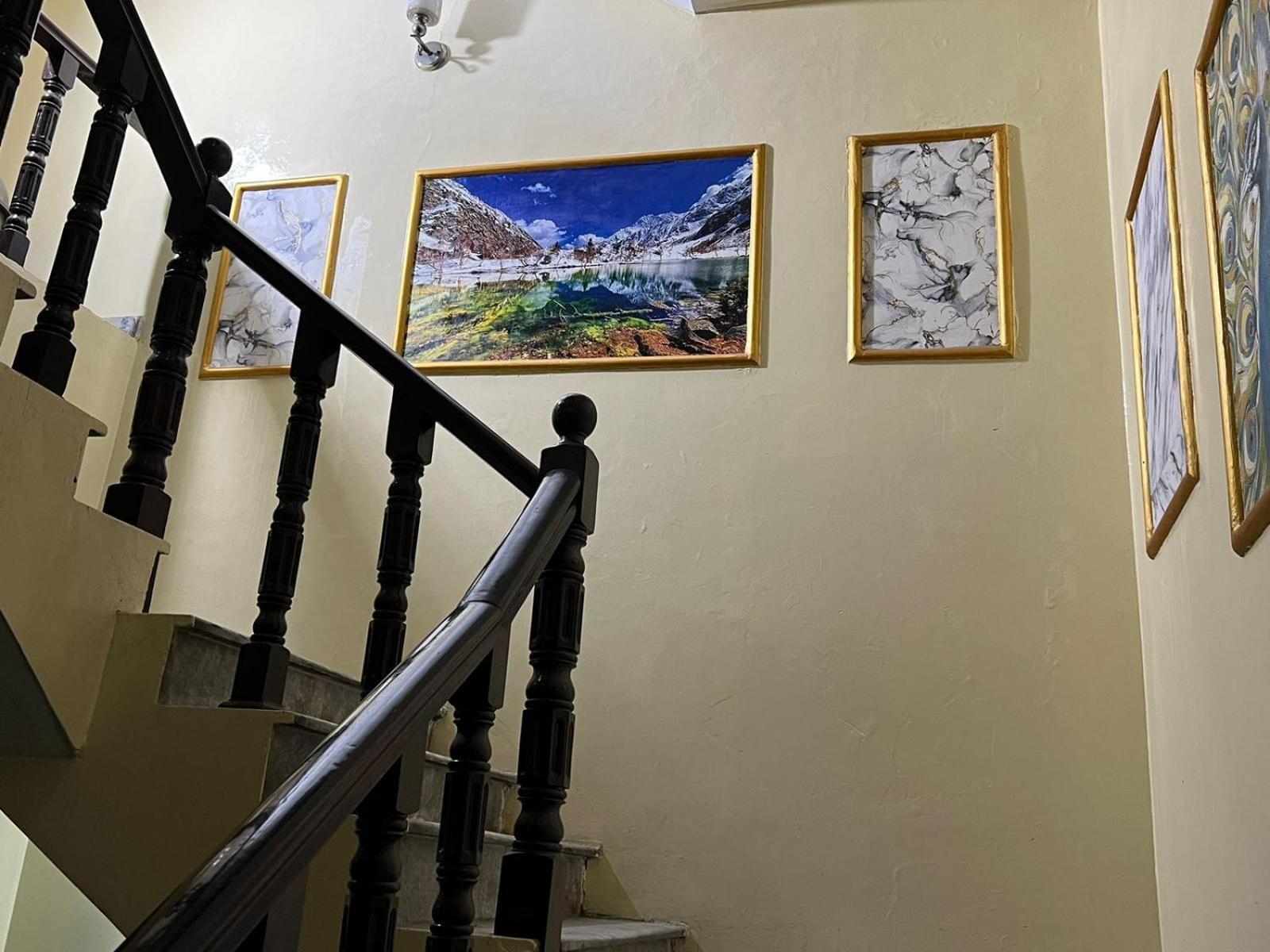 Hotel Tourist Inn Лахор Экстерьер фото